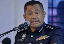 கைவிடப்பட்ட காரில் இருந்து மீட்கப்பட்ட வெளிநாட்டுப் பெண்ணின் சடலம்