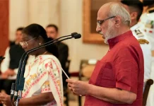 இந்தியாவின் 15-வது துணை ஜனாதிபதியாக பதவியேற்றார்