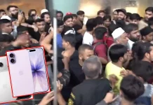 ஐபோன் 17 இந்தியாவில் இன்று விற்பனை: அதிகாலை முதலே காத்திருக்கும் மக்கள் – கூட்டத்தில் ஏற்பட்ட திடீர் மோதலால் பரபரப்பு