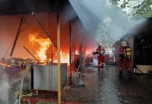 5 kedai makan musnah terbakar