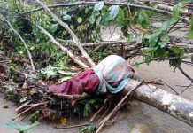 Bungkusan mayat ditemui di tepi sungai