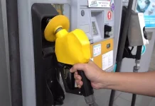 Hujung bulan ini harga RON95 diturunkan -PM tunai janji