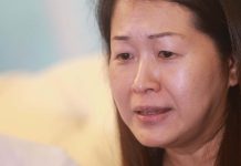 பண்டார் உத்தாமா பள்ளி மாணவி கழுத்தில் இருந்து தொடை வரை 200க்கும் மேற்பட்ட முறை குத்தப்பட்டதாக தாய் கண்ணீர்