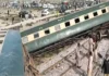 பாகிஸ்தானில் தண்டவாளம் அருகே குண்டுவெடிப்பு – எக்ஸ்பிரஸ் ரெயில் தடம்புரண்டதால் பரபரப்பு