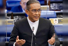 7 ஹரிமாவு மலாயா வீரர்களின் ஆவணச் சிக்கல்: ஃபிஃபா விதித்த RM1.8 மில்லியன் அபராதம் குறித்து உள்துறை அமைச்சு விரிவான விளக்கம் அளிக்கக் கோரிக்கை!