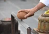 ஆணவத்தை உடைத்து, அருள் தரும் தேங்காய்
