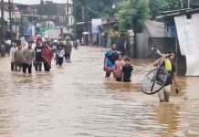 இலங்கையில் வெள்ளம், நிலச்சரிவில் சிக்கி 31 பேர் பலி