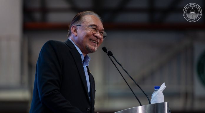 ஆசியாவின் சிறந்த நாணயமாக நிலைபெற்றது ரிங்கிட் – “விமர்சித்தவர்கள் பாராட்ட மறந்துவிட்டார்கள்” : அன்வார்