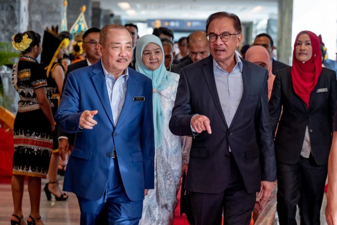 ஹாஜிஜி - அன்வார்