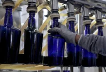 இந்தியாவின் தண்ணீர் தட்டுப்பாடு: உலகளாவிய மதுபான நிறுவனங்களுக்குப் புதிய சவால்