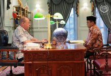 மலேசிய ஆயுதப்படைகள் குறித்த விளக்கத்தை பாதுகாப்பு அமைச்சரிடமிருந்து பெற்ற மாமன்னர்