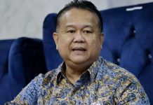 சரவாக்கை உங்களுக்குப் பிடிக்கவில்லை என்றால், எங்களை விவாகரத்து செய்யுங்கள் என்கிறார் நந்தா