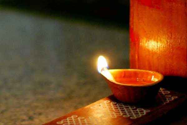 vilakku vasal