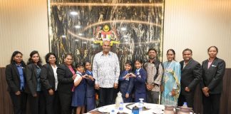 உலக அரங்கில் மின்னும் கின்ராரா தோட்டத் தமிழ்ப்பள்ளி மாணவர்கள்: நேரில் அழைத்து பாராட்டிய அமைச்சர் ரமணன்