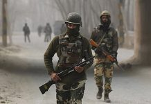 ஜம்மு காஷ்மீரில் துப்பாக்கி சூடு; 2 பயங்கரவாதிகள் சுட்டுக்கொலை