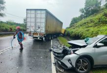 ரெம்பாவ் விபத்து: டிரெய்லர் லோரி மோதி இரு சகோதரர்கள் பலி!