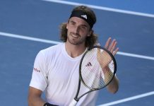 காலிறுதியில் சிட்சிபாஸ் அதிர்ச்சி தோல்வி