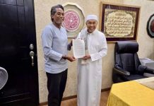 கைரி ஜமாலுடின் மீண்டும் அம்னோவில் இணைகிறார்? கட்சித் தலைவர் ஜாஹிட் ஹமிடியிடம் கடிதம் சமர்ப்பிப்பு!