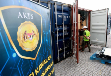 மலேசியா வளர்ந்த நாடுகளின் குப்பைகளைக் கொட்டும் இடமல்ல; 148 மின்னணுக் கழிவு கொள்கலன்கள் திருப்பி அனுப்பப்படுகின்றன