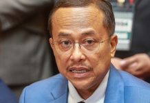 திரெங்கானுவில் வீட்டிலிருந்து பணிபுரியும் திட்டம் இன்னும் மதிப்பீட்டில் உள்ளது, முடிவு எதுவும் எடுக்கப்படவில்லை.