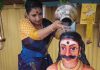 மலர் குளியல் சேவையை மோசடியுடன் தொடர்புபடுத்திய காணொளி: மலேசிய இந்து சங்கத் தலைவர் மீது டிக்டாக் பிரபலம் அவதூறு வழக்கு