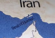 அமெரிக்காவின் முற்றுகையை மீறி… வளைகுடாவில் அதிரடி காட்டி சென்ற 34 ஈரான் கப்பல்கள் …