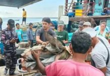 மலாக்கா நீரிணை விபத்து: மீன்பிடிப் படகில் ஏற்பட்ட தீயில் 3 மீனவர்கள் பலி; 5 பேரைக் காணவில்லை!