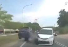 சாலையில் சீறிப்பாய்ந்து வந்த கார்: கட்டுப்பாட்டை இழந்து நேருக்கு நேர் மோதி விபத்து – வைரலாகும் அதிர்ச்சிக் காட்சிகள்!