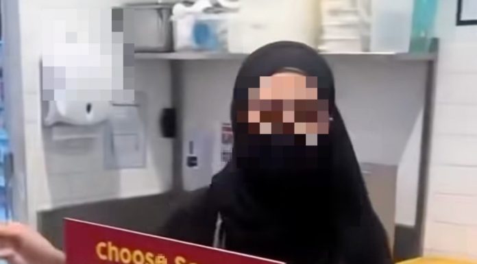 உணவு விநியோக ஊழியர் மீது ‘சூப்’ வீசிய விவகாரம்: FamilyMart ஊழியர் அதிரடி பணி இடைநீக்கம்!