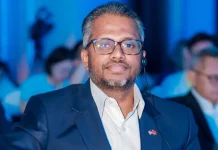 ஐகான்ஸ் ஆஃப் சேஞ்ச் அவார்ட்ஸ் உயர் விருதுபெற்ற முதல் மலேசியராக உன்னி சங்கர் வரலாறு படைத்தார்