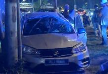 மலாக்கா விபத்து: காரில் இருந்து தூக்கி வீசப்பட்ட ஒரு மாதக் குழந்தை – தலையில் காயம்!