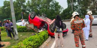 சமிஞ்சை விளக்கை மீறிச் சென்றதாக சந்தேகிக்கப்படும் காரின் மீது மோதியதில் மோட்டார் சைக்கிள் ஓட்டுநர் பலி