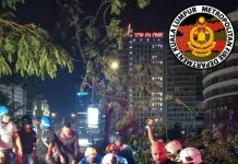 ஜாலான் துன் ரசாக் மரம் விழுந்த விபத்து: சிகிச்சை பலனின்றி ஓட்டுநர் பரிதாபமாக பலி; மற்றொரு காரில் இருந்த 7 பேர் அதிர்ஷ்டவசமாக உயிர் தப்பினர்!