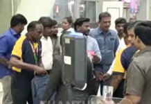 நேபாளத்தில் வெள்ளப்பெருக்கு: டெல்லி புறப்பட்ட தமிழக அமைச்சர்கள் குழு