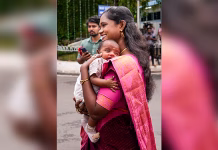 பட்ஜெட் கூட்டத்தொடரில் பங்கேற்க கைக்குழந்தையுடன் வருகை தந்த த.வெ.க. எம்.எல்.ஏ. பல்லவி