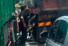 கெடாவில் இரண்டு லோரிகளுக்கு இடையில் மோட்டார் சைக்கிள் சிக்கியதில் 12 வயது சிறுவன் பலி