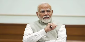 பிரதமர் மோடி பங்கேற்கும் நிகழ்ச்சியில் துப்பாக்கியுடன் அத்துமீறி நுழைந்த இருவர் கைது