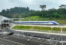 கோம்பாக் – குவாந்தான் பயணம் இனி வெறும் 90 நிமிடங்கள் மட்டுமே: ECRL இரயில் சோதனையோட்டத்தில் வரலாற்று சாதனை!
