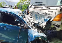 கிழக்கு-மேற்கு நெடுஞ்சாலையில் 3 வாகனங்கள் மோதிய விபத்தில் குழந்தை உட்பட நால்வர் பலி