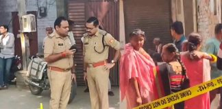 கார் பார்க்கிங் தகராறு.. லக்னோவில் 3 பேர் சுட்டுக்கொலை…